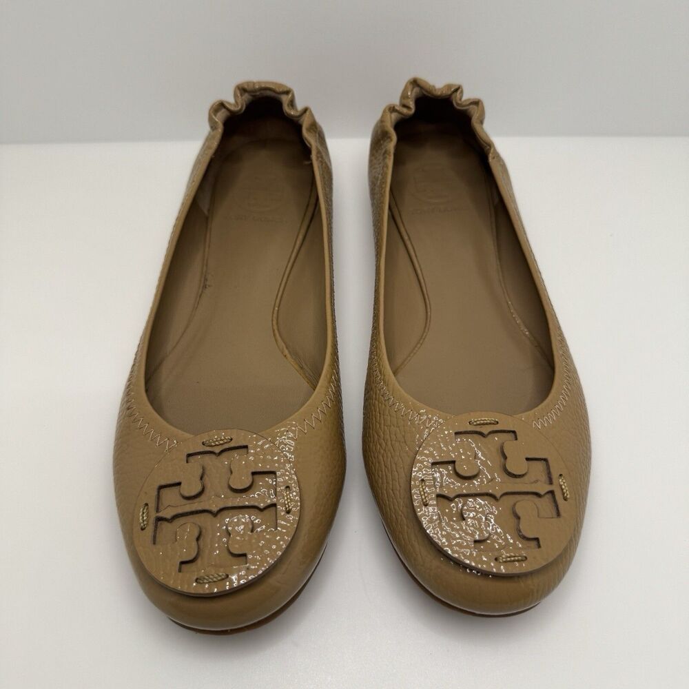 Tory Burch Beige Sand Patent Leather Ballet Flats Logo Women’s Size 9 M